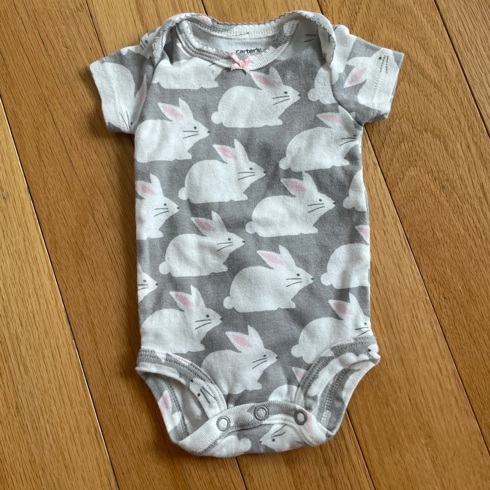Carter's Gray Bunny Pattern Short-Sleeve Baby Bodysuit